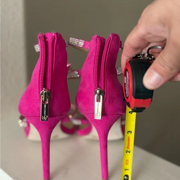 Jessica Simpson Women's Oliana Gem Bright Pink Embellished Stiletto Heel Sz 5M - Picture 8 of 9
